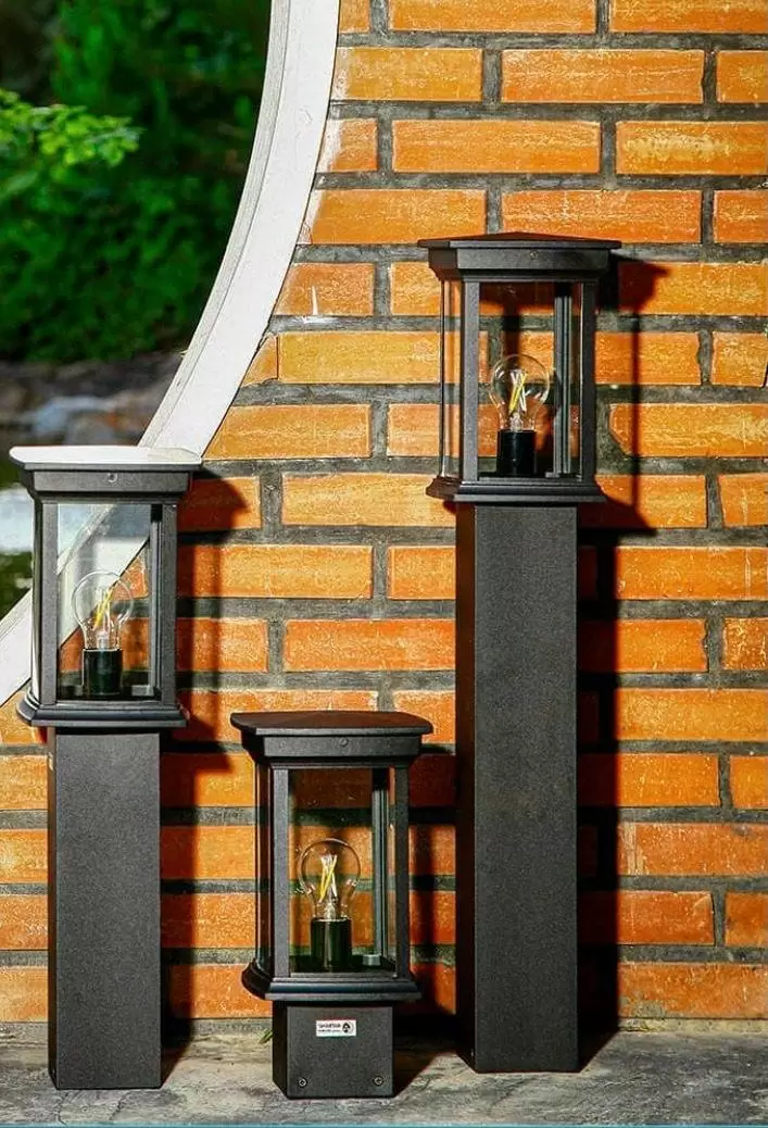 چراغ پارکی طرح شب تاب چمنی مدرن مکعب متوسط